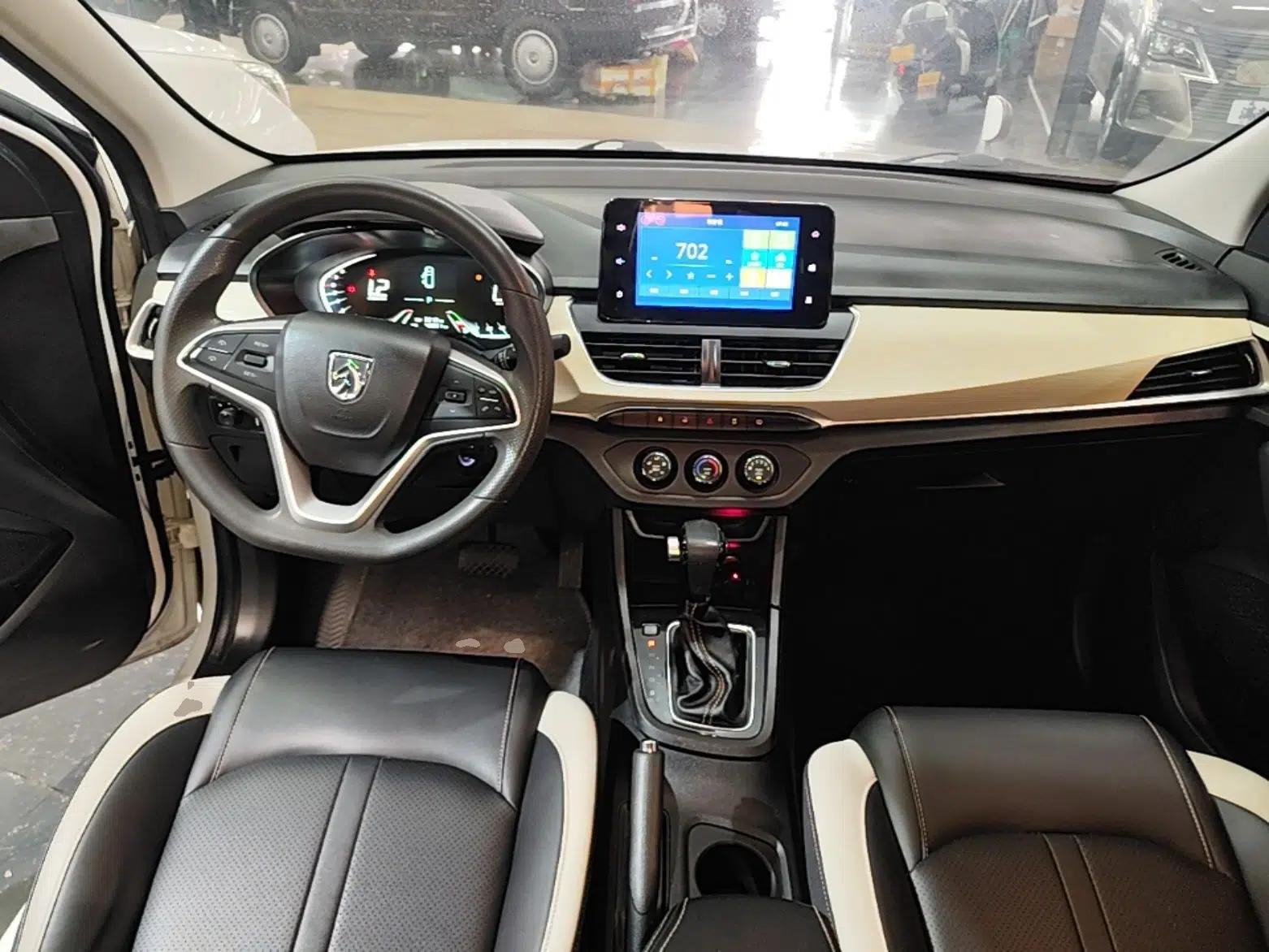 Baojun 360 2019 1.5L CVT Elite Version China VI — миниатюра 13