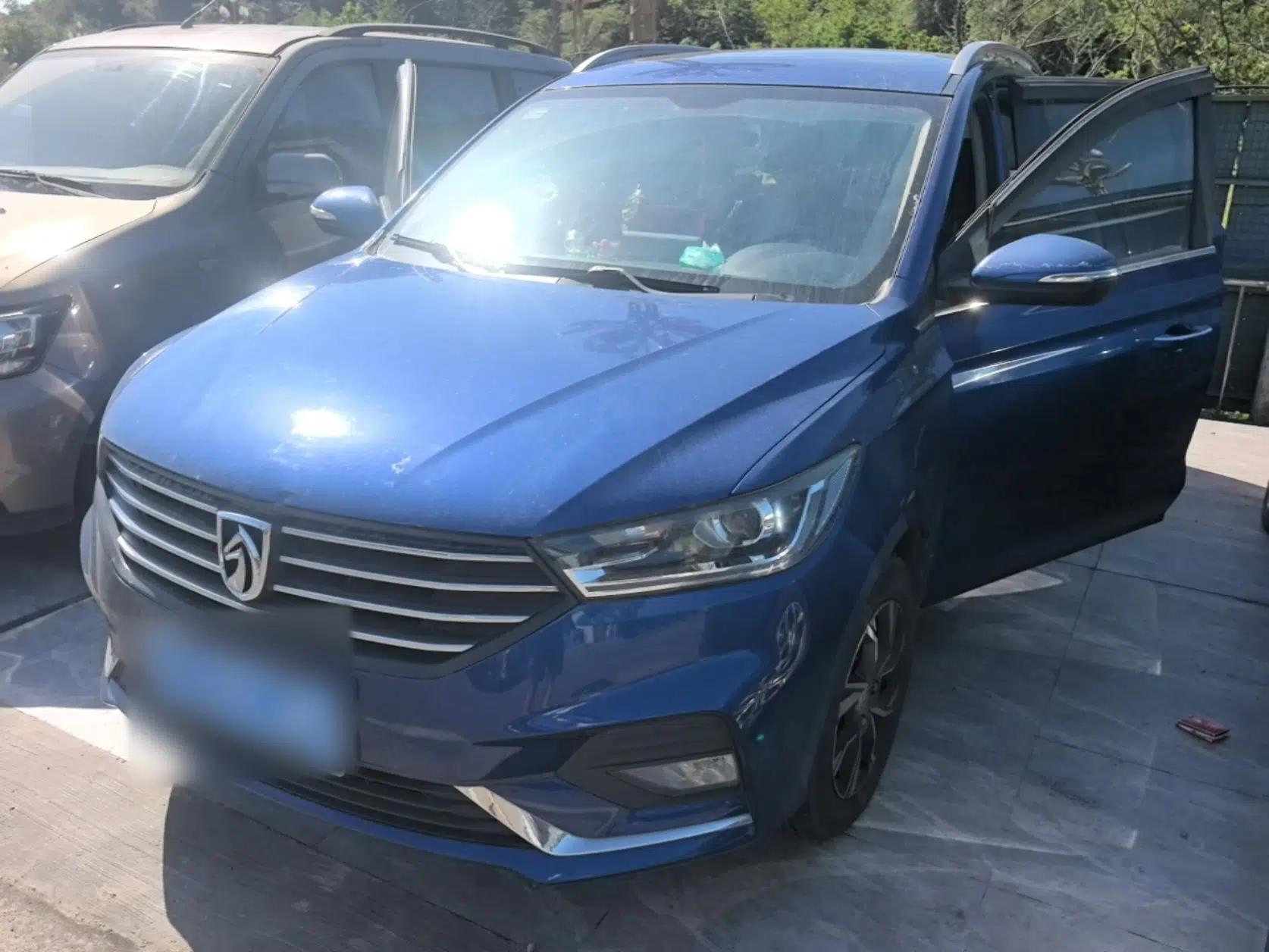 Baojun 360 2019 1.5L Automatic Luxury Edition China VI — миниатюра 1