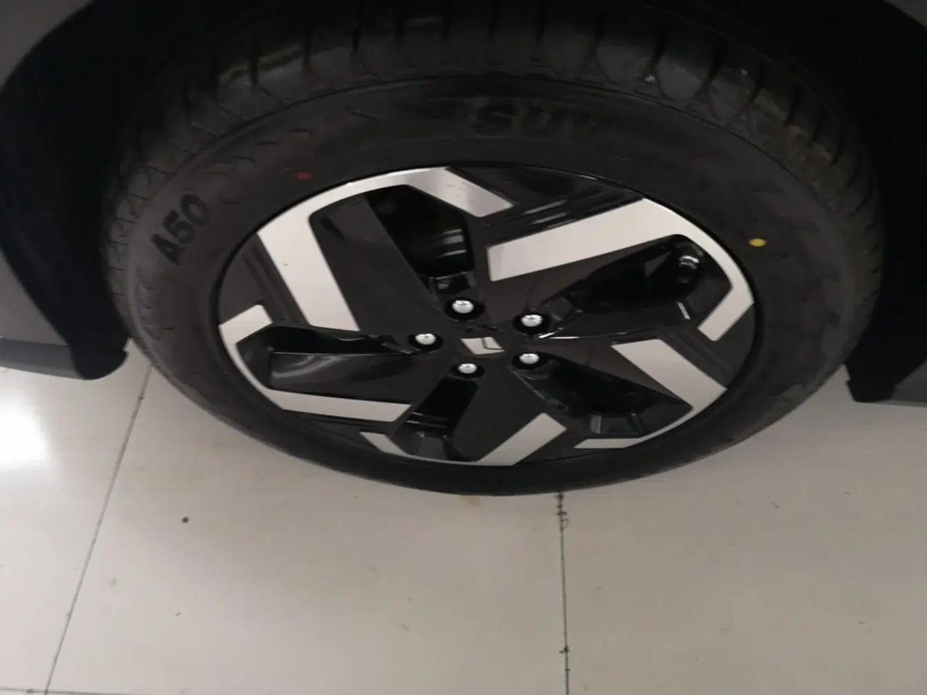 Baojun Yunhai 2026 Model 140km Plug-in Hybrid Standard Edition — миниатюра 9