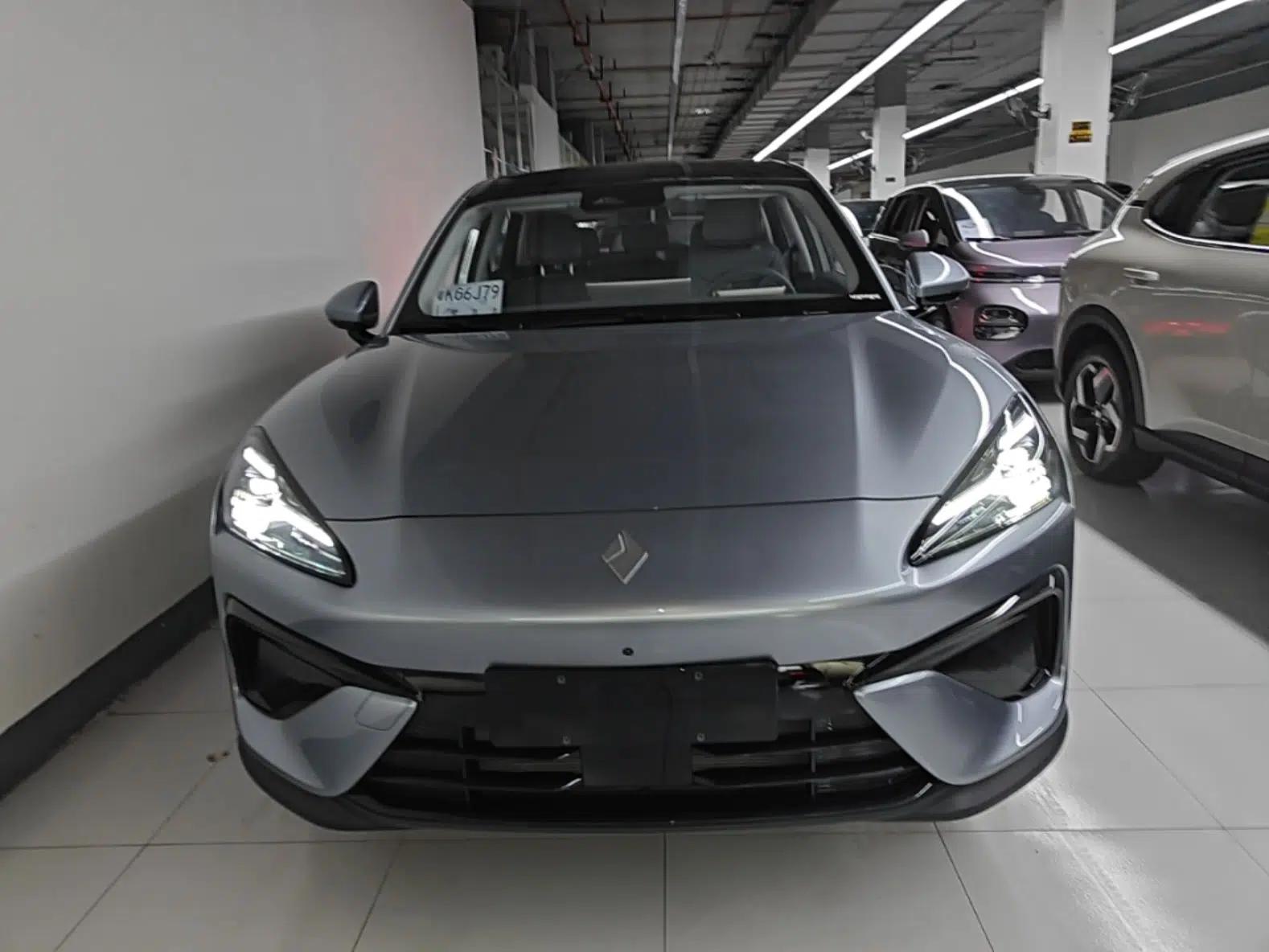 Baojun Yunhai 2026 Model 140km Plug-in Hybrid Standard Edition — миниатюра 2