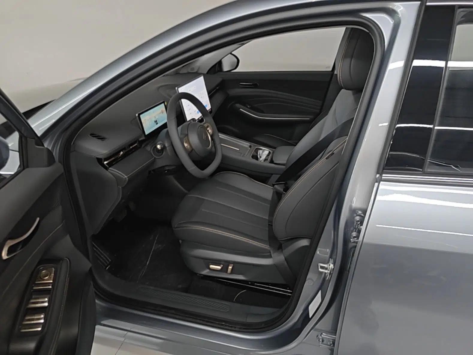 Baojun Yunhai 2026 Model 140km Plug-in Hybrid Standard Edition — миниатюра 17