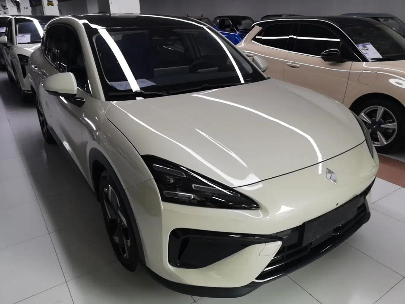 Baojun Yunhai 2024 140km Plug-in Hybrid Version — миниатюра 6