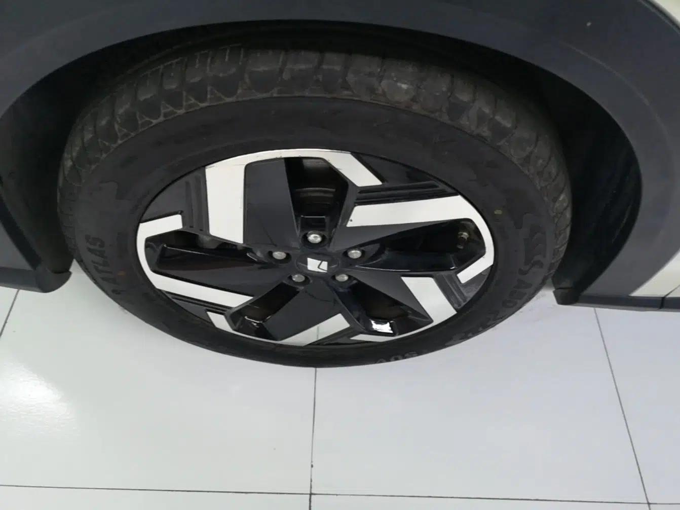 Baojun Yunhai 2024 140km Plug-in Hybrid Version — миниатюра 9