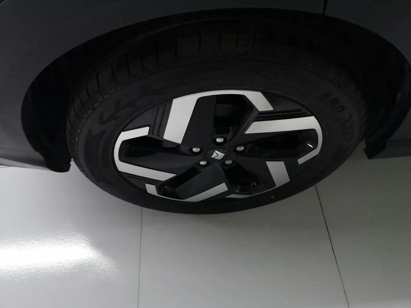 Baojun Yunhai 2024 140km Plug-in Hybrid Version — миниатюра 10