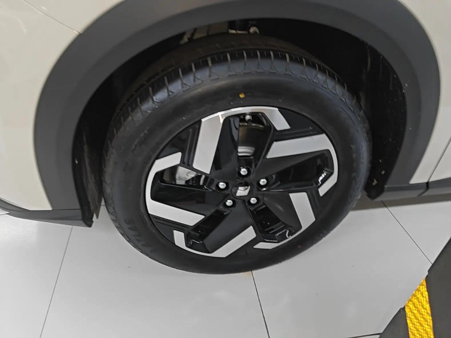 Baojun Yunhai 2026 Model 500km Pure Electric Standard Edition — миниатюра 9