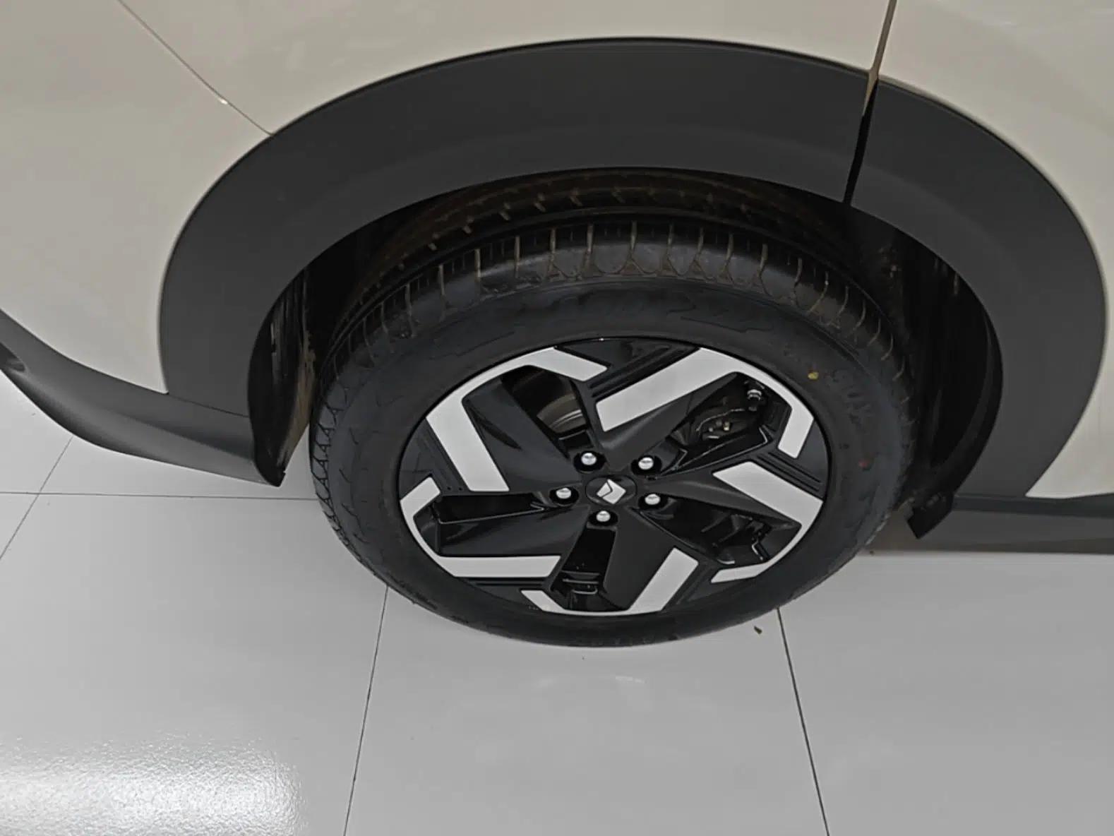 Baojun Yunhai 2026 Model 500km Pure Electric Standard Edition — миниатюра 10