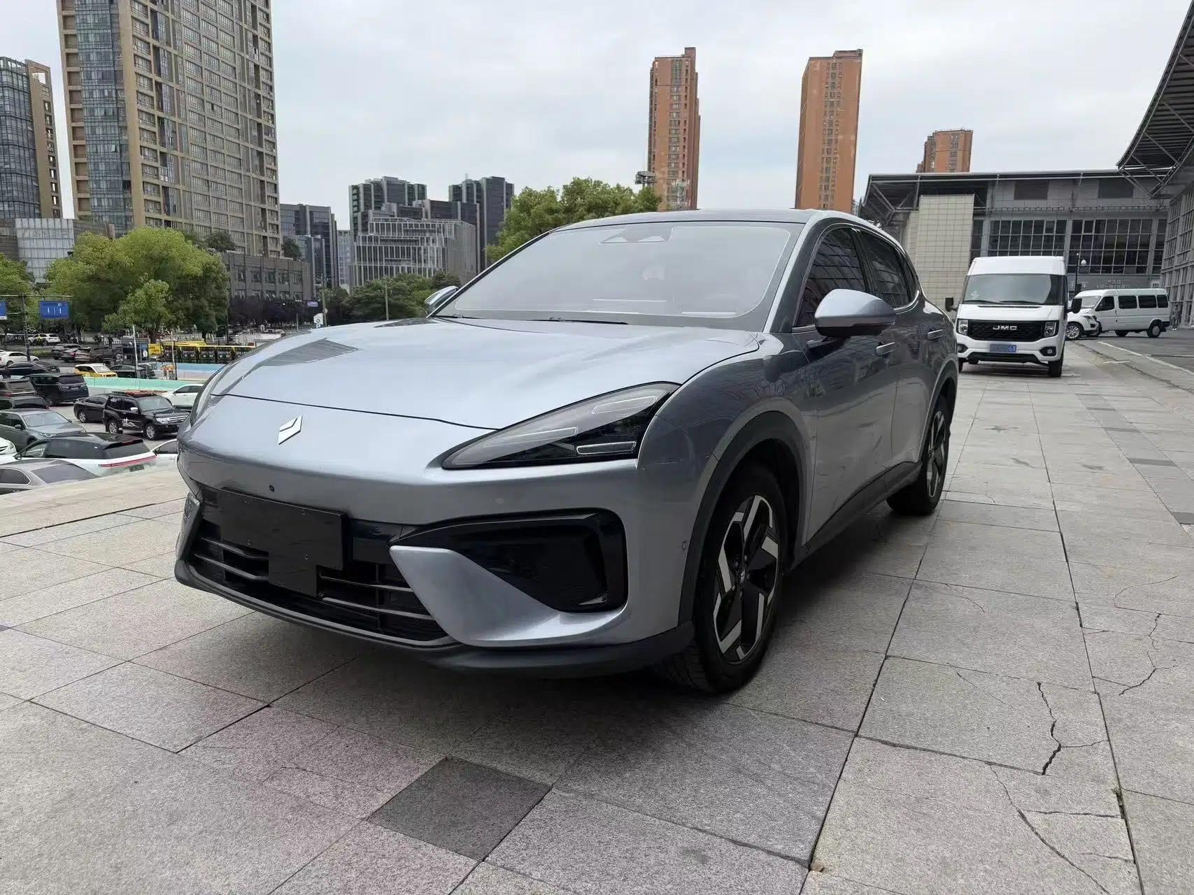 Baojun Yunhai 2024 140km Plug-in Hybrid Version — миниатюра 1
