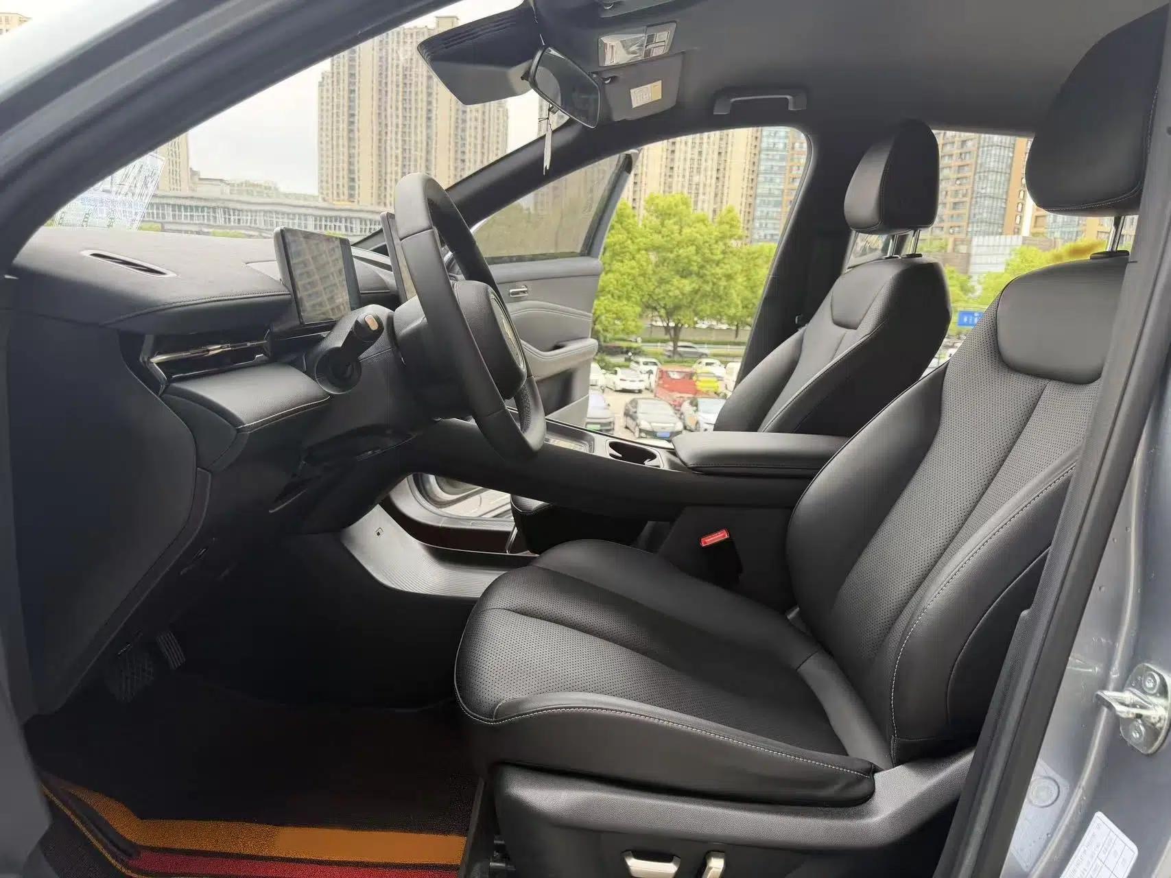Baojun Yunhai 2024 140km Plug-in Hybrid Version — миниатюра 17