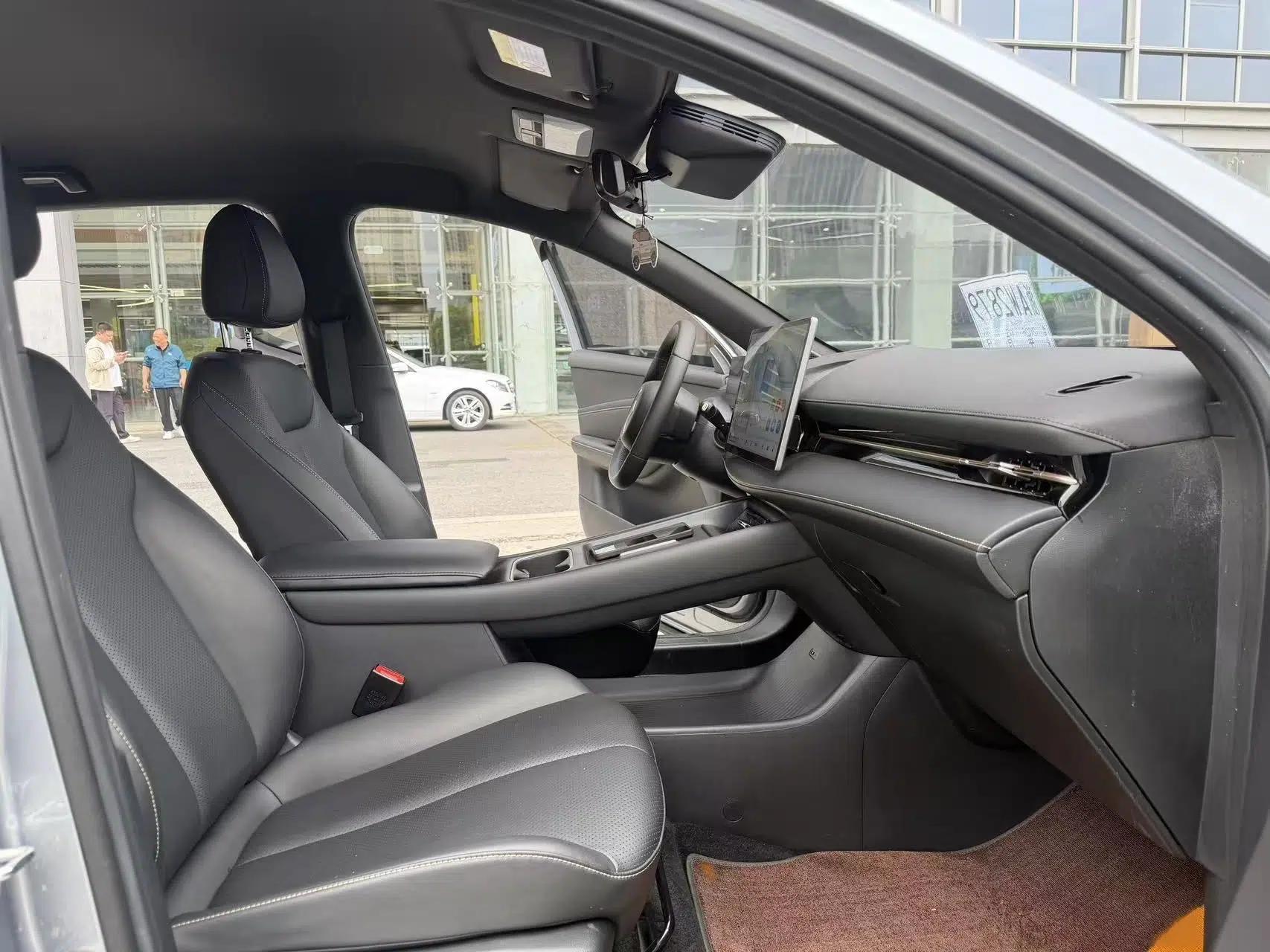 Baojun Yunhai 2024 140km Plug-in Hybrid Version — миниатюра 18