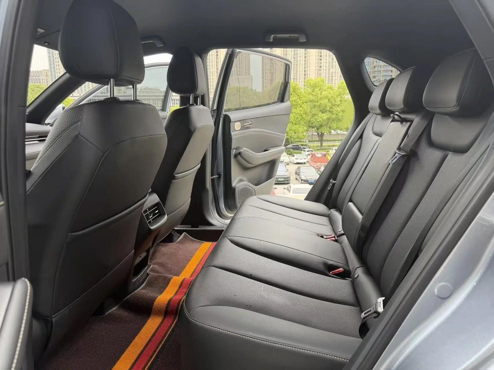 Baojun Yunhai 2024 140km Plug-in Hybrid Version — миниатюра 19
