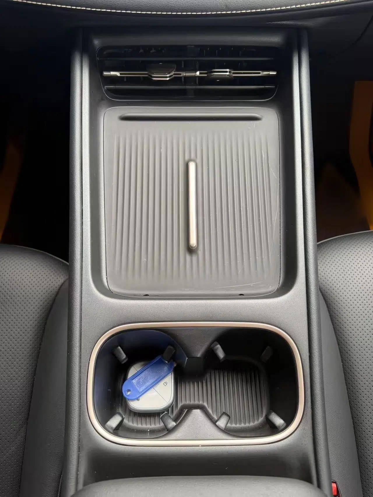 Baojun Yunhai 2024 140km Plug-in Hybrid Version — миниатюра 26