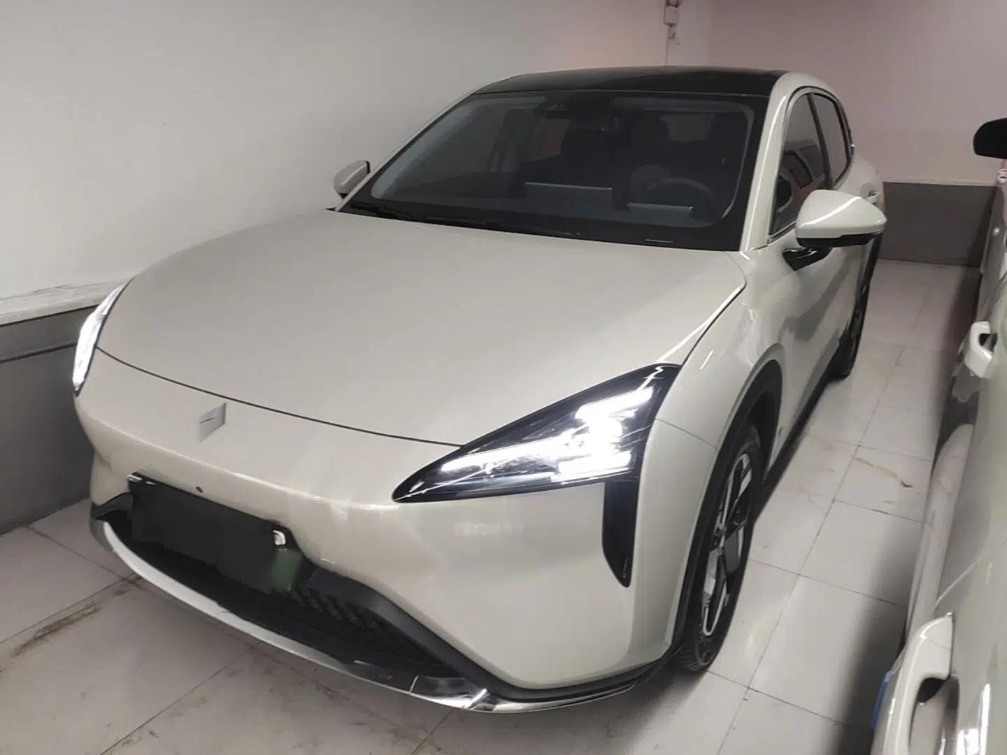 Baojun Yunhai 2025 Model 500km Pure Electric Travel Edition — миниатюра 1