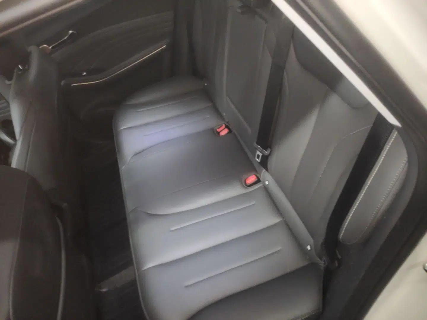 Baojun Yunhai 2025 Model 500km Pure Electric Travel Edition — миниатюра 19