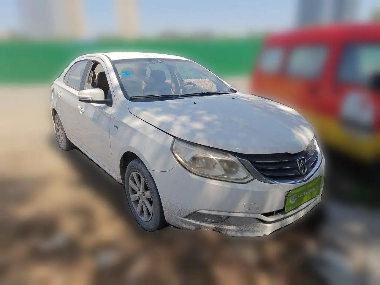 Baojun 630 2013 1.5L manual Comfort trim — миниатюра 3
