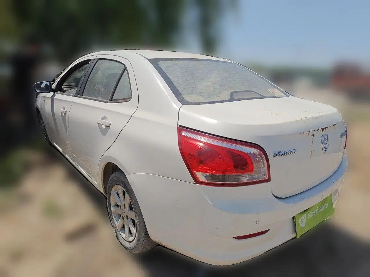 Baojun 630 2013 1.5L manual Comfort trim — миниатюра 4
