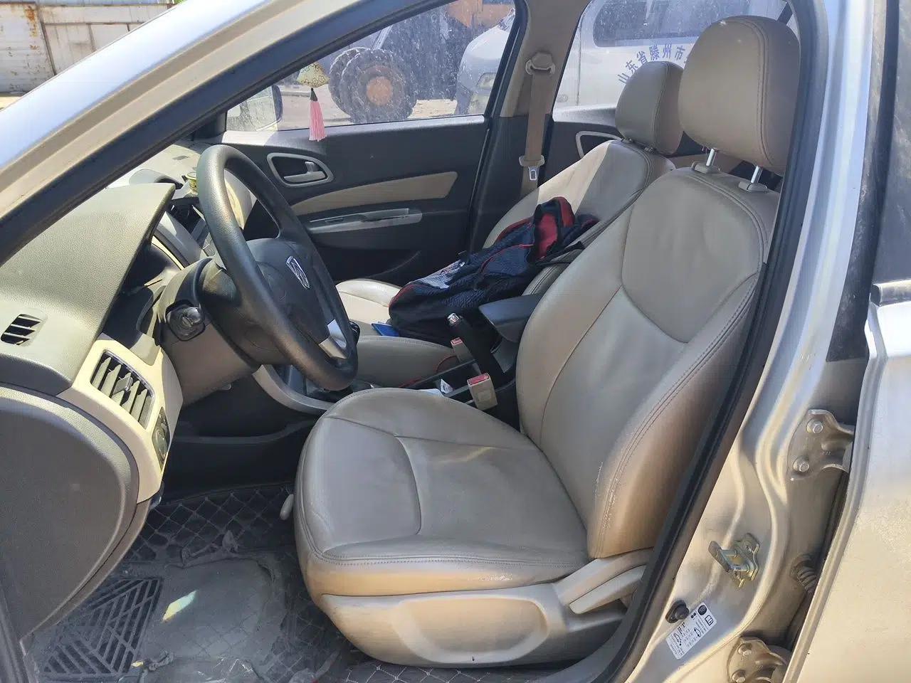 Baojun 630 2013 1.5L manual standard version — миниатюра 16