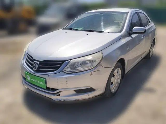 Baojun 630 2013 1.5L manual standard version