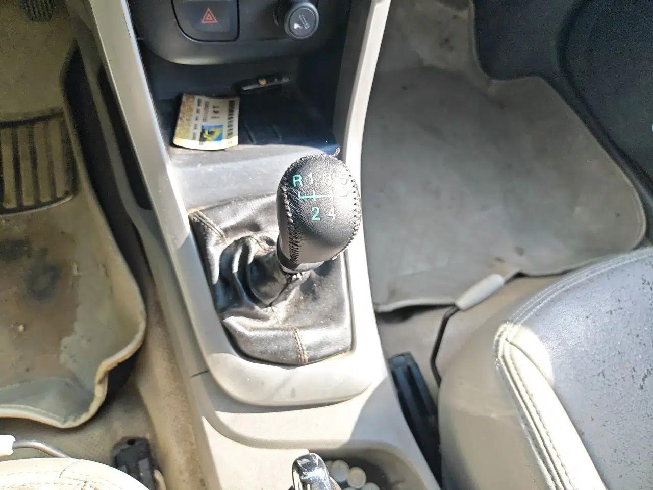 Baojun 630 2011 1.5L manual standard version — миниатюра 15