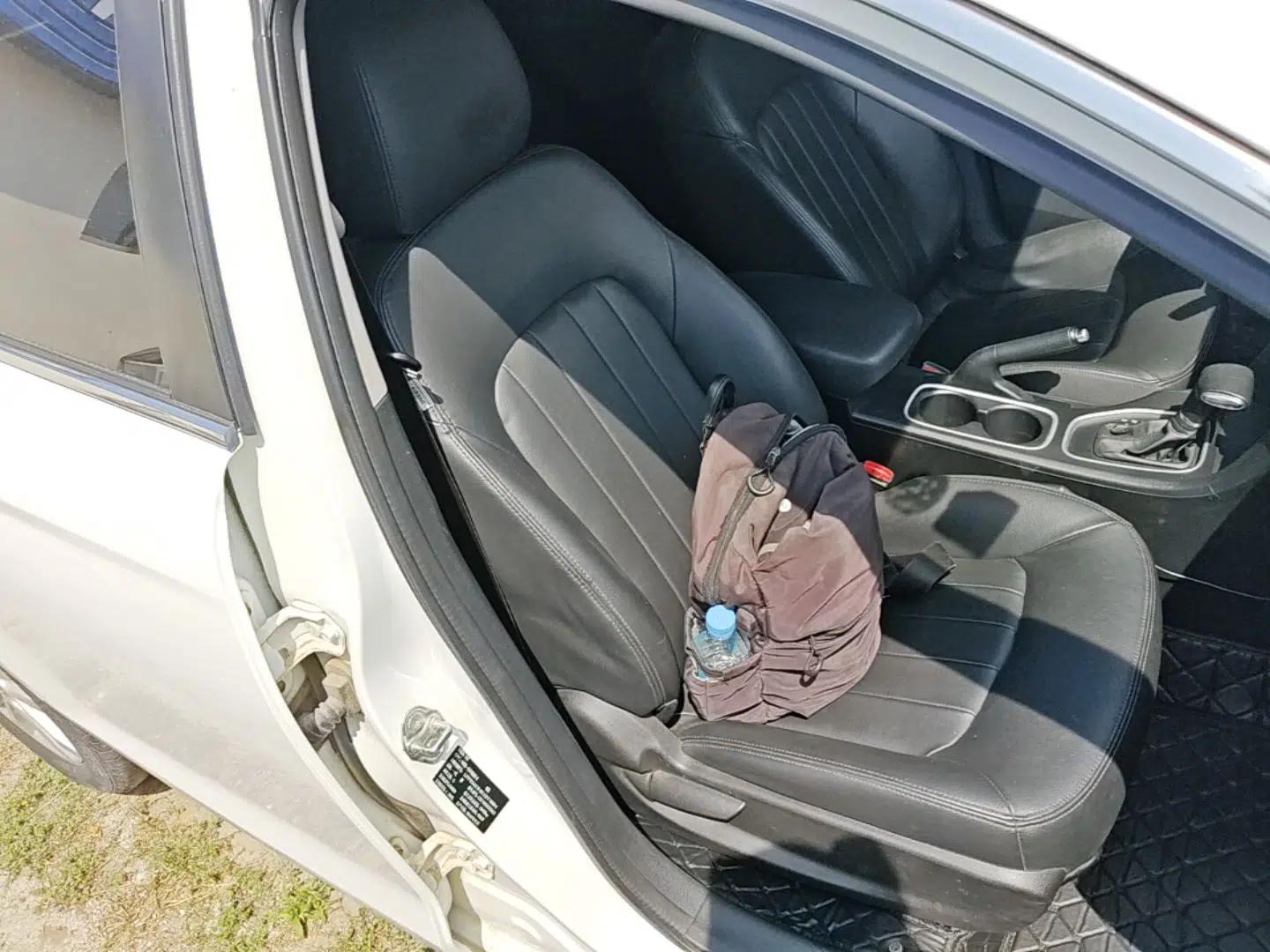 Bestune B50 2016 1.6L Automatic Luxury Model — миниатюра 23