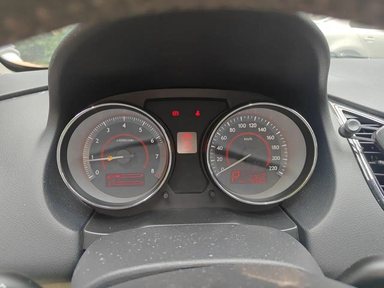 Bestune B50 2013 1.6L automatic luxury version — миниатюра 12