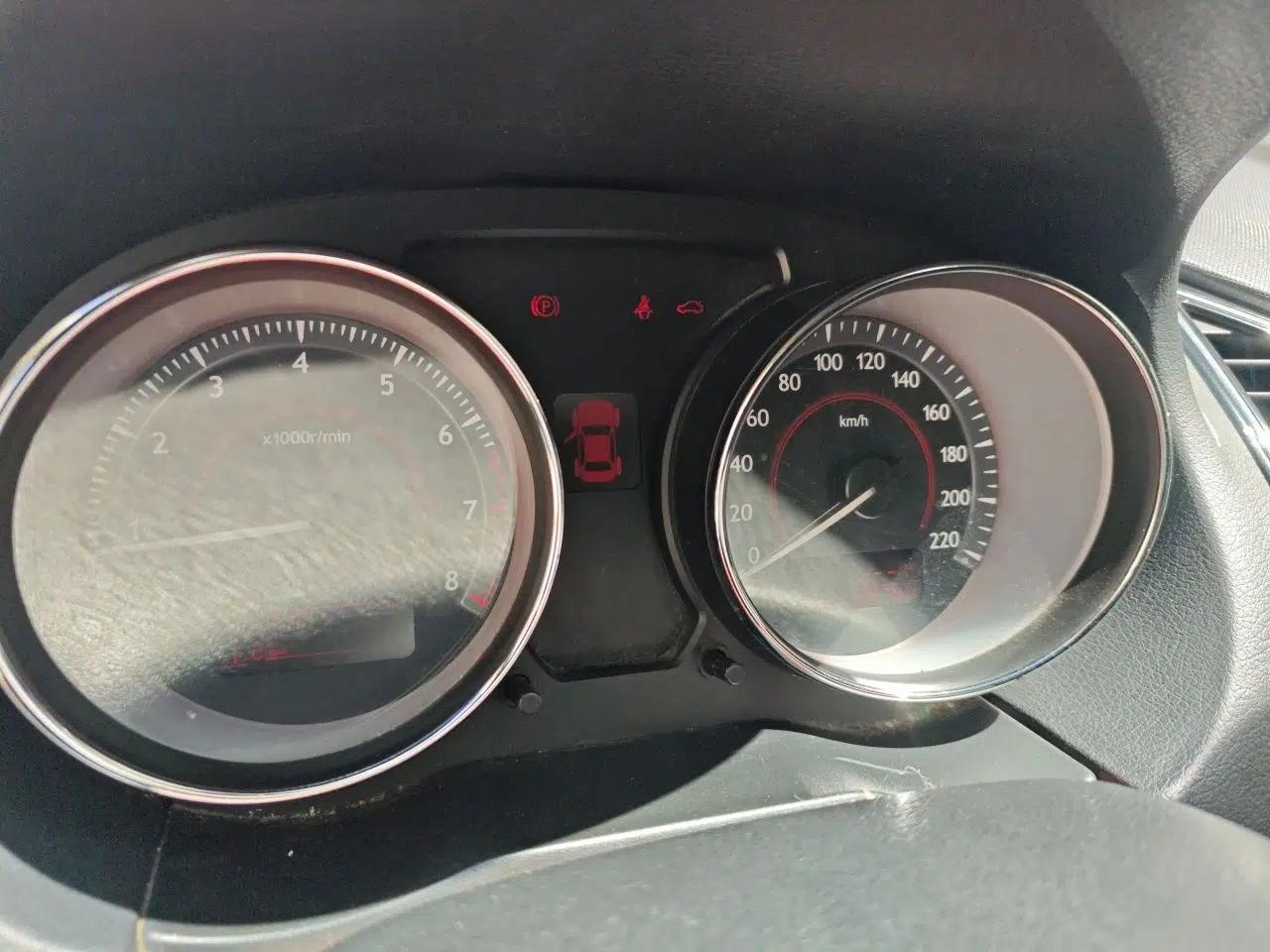 Bestune B50 2013 1.6L manual Comfort trim level — миниатюра 12