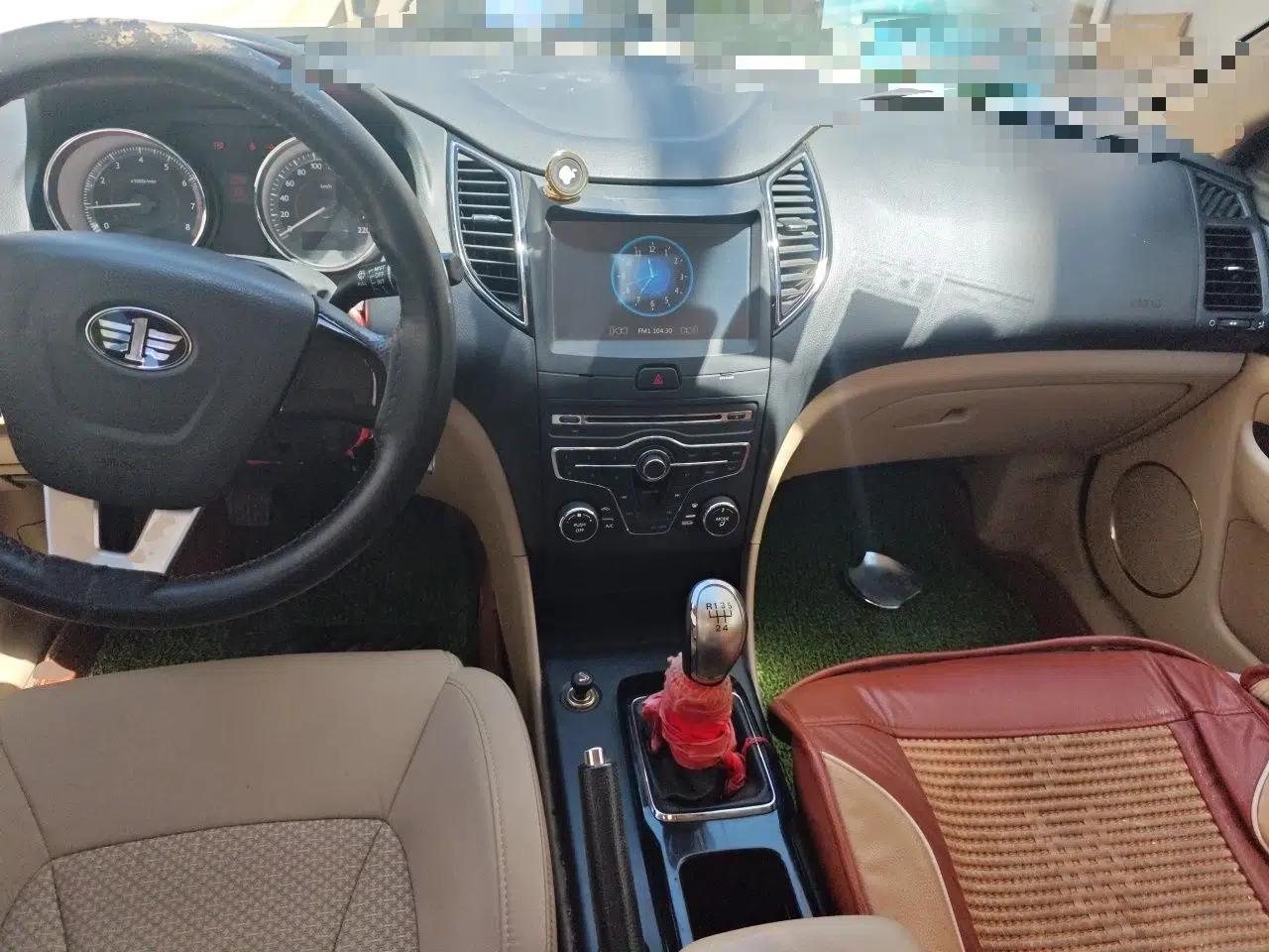 Bestune B50 2013 1.6L manual Comfort trim level — миниатюра 10