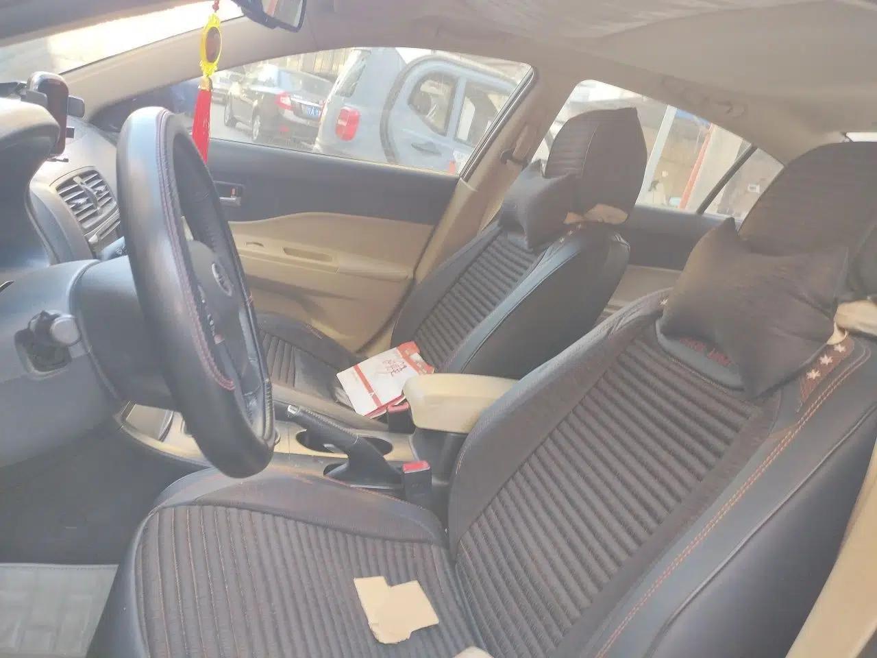 Bestune B50 2012 1.6L manual sunroof version — миниатюра 16