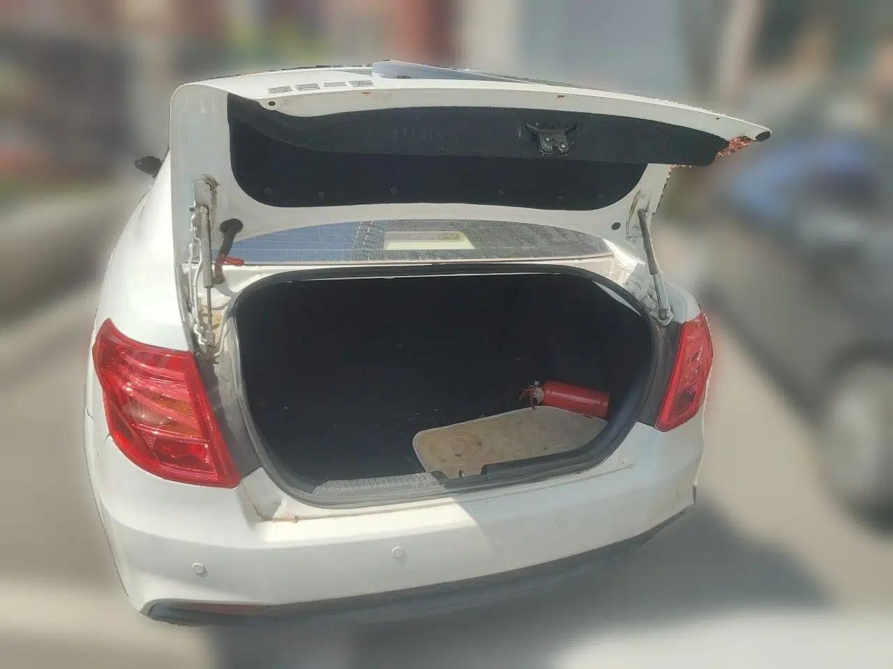 Bestune B50 2013 1.6L automatic luxury version — миниатюра 20