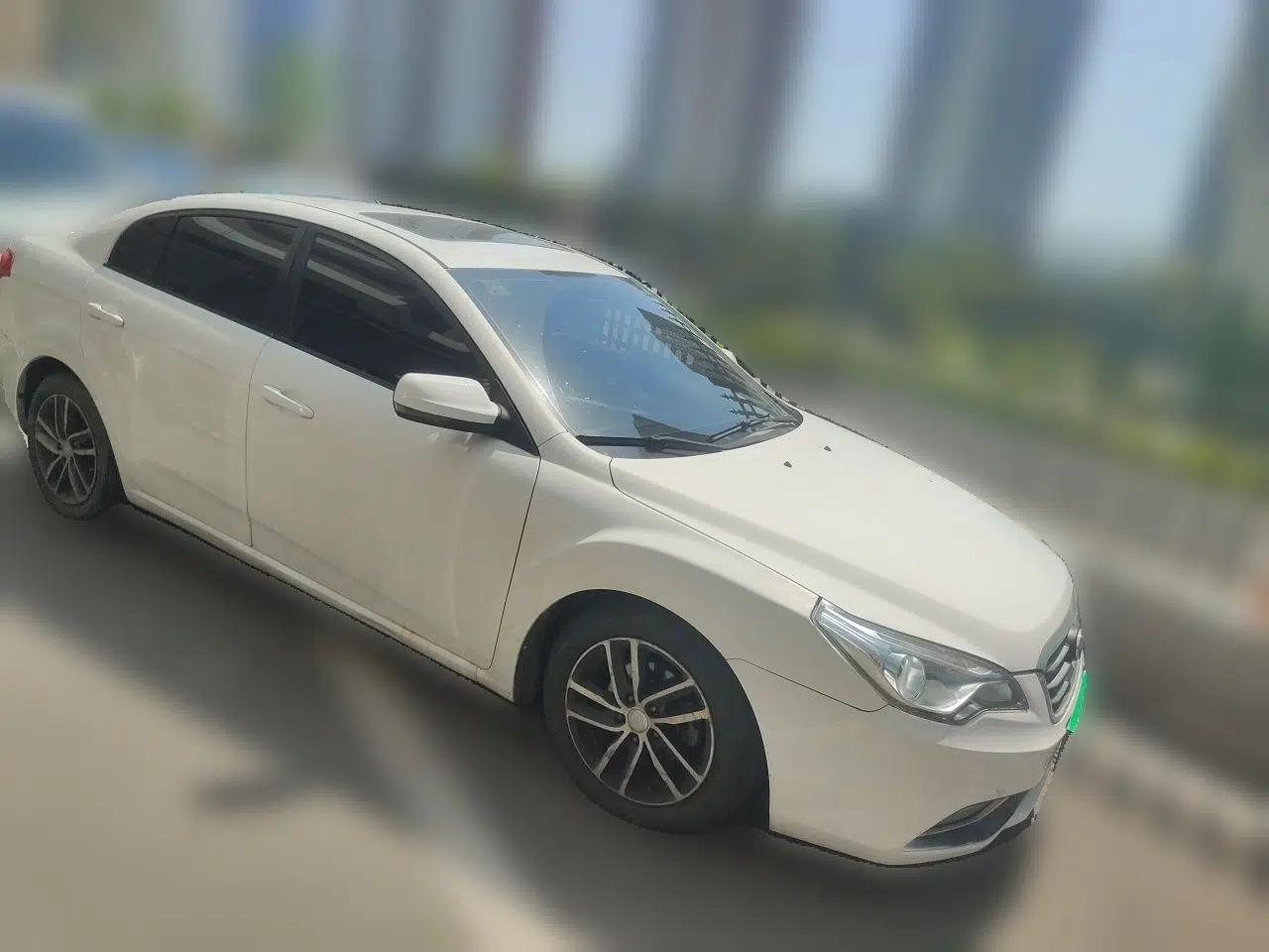 Bestune B50 2013 1.6L automatic luxury version — миниатюра 3