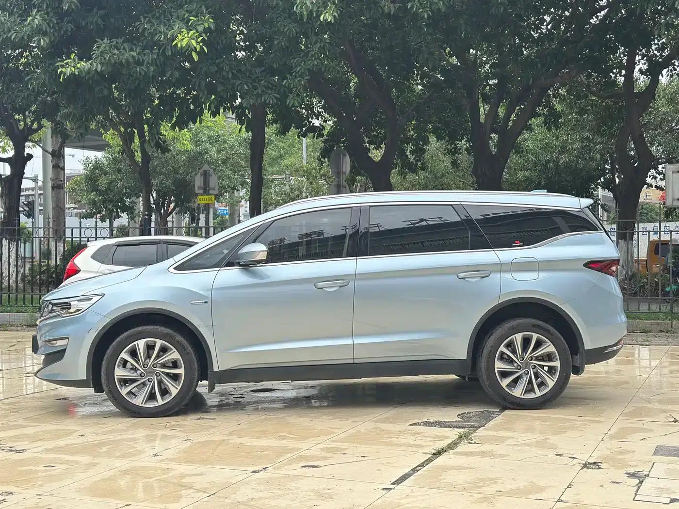 Jiaji New Energy 2021 ePro 1.5TD PHEV Premium Edition — миниатюра 4