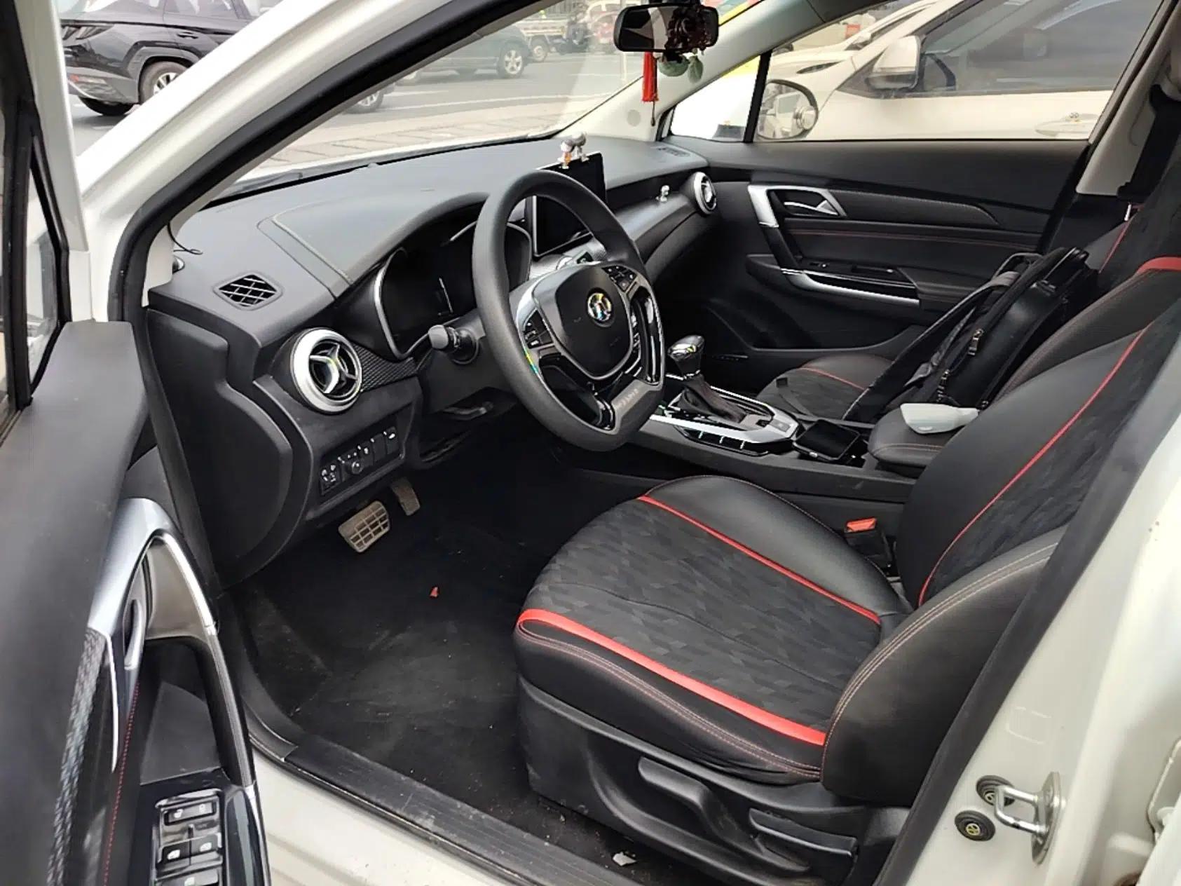 BAIC Senova D50 2019 1.5L CVT Luxury Edition China V — миниатюра 18