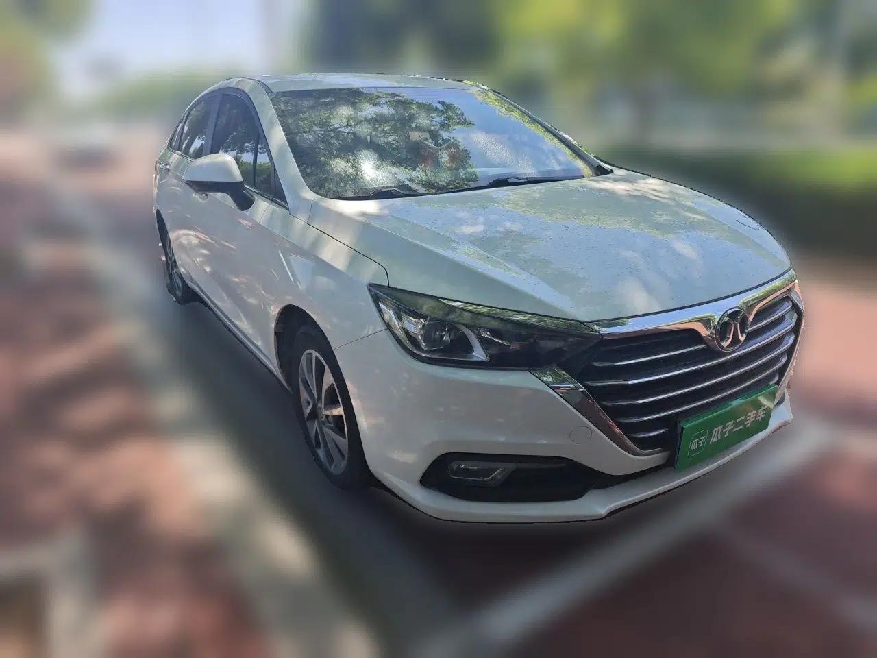 BAIC Senova D50 2018 1.5L Manual Luxury Intelligent Driving Version — миниатюра 3