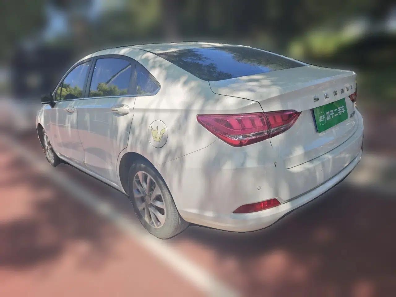 BAIC Senova D50 2018 1.5L Manual Luxury Intelligent Driving Version — миниатюра 4