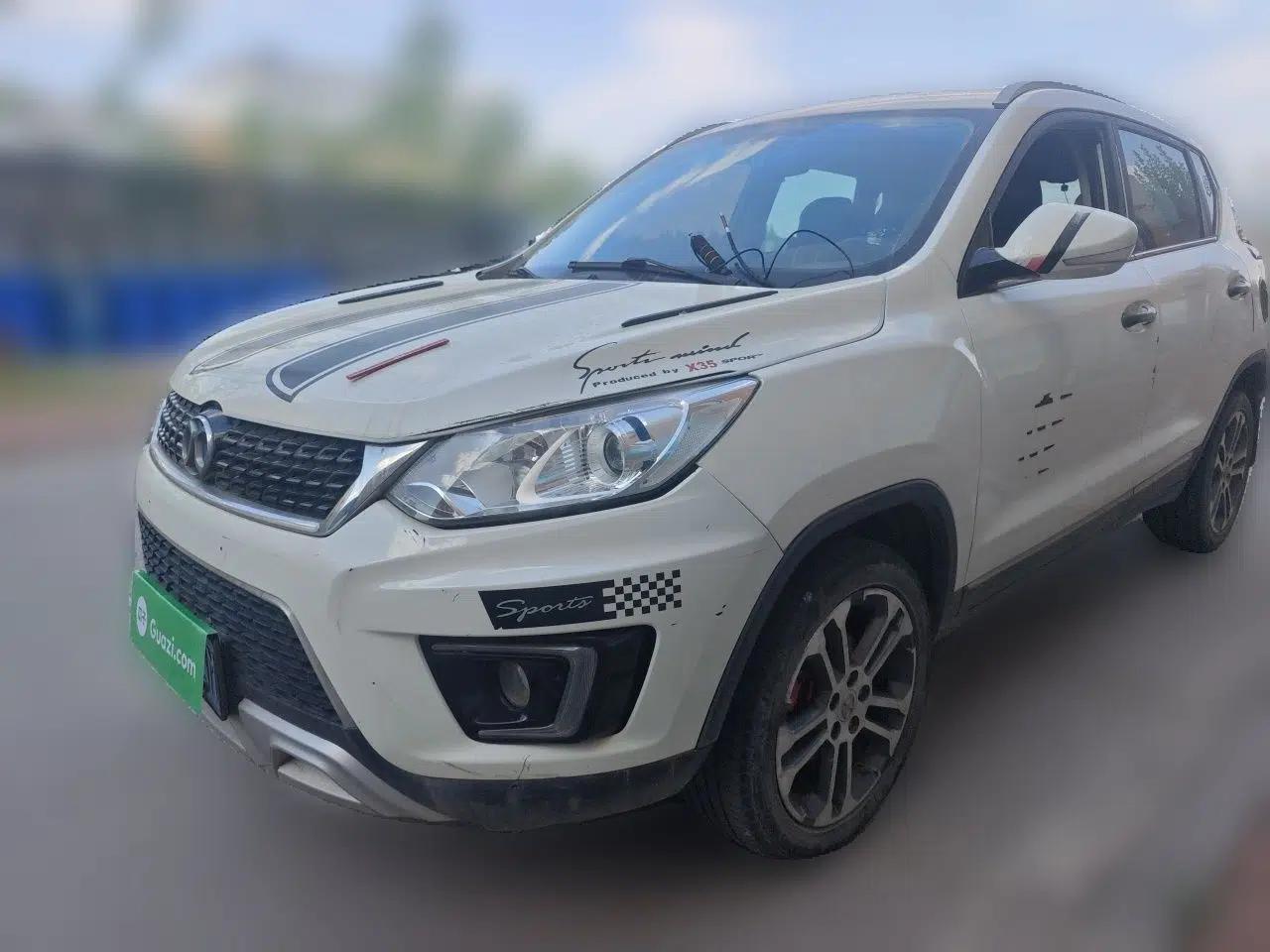 BAIC Senova X35 2016 1.5L Manual Luxury Edition — миниатюра 1