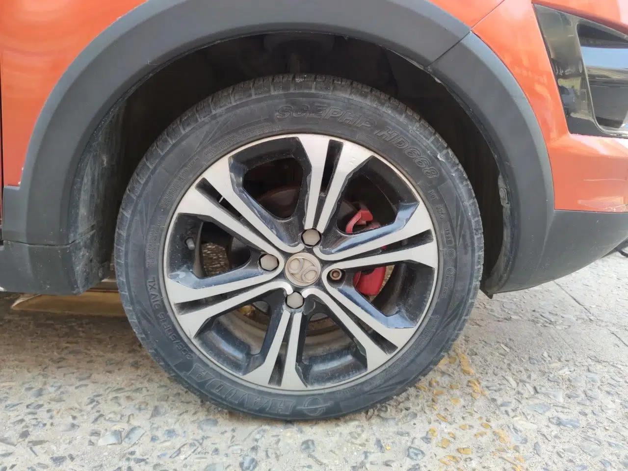 BAIC Senova X25 2015 1.5L Manual Elite Edition — миниатюра 8