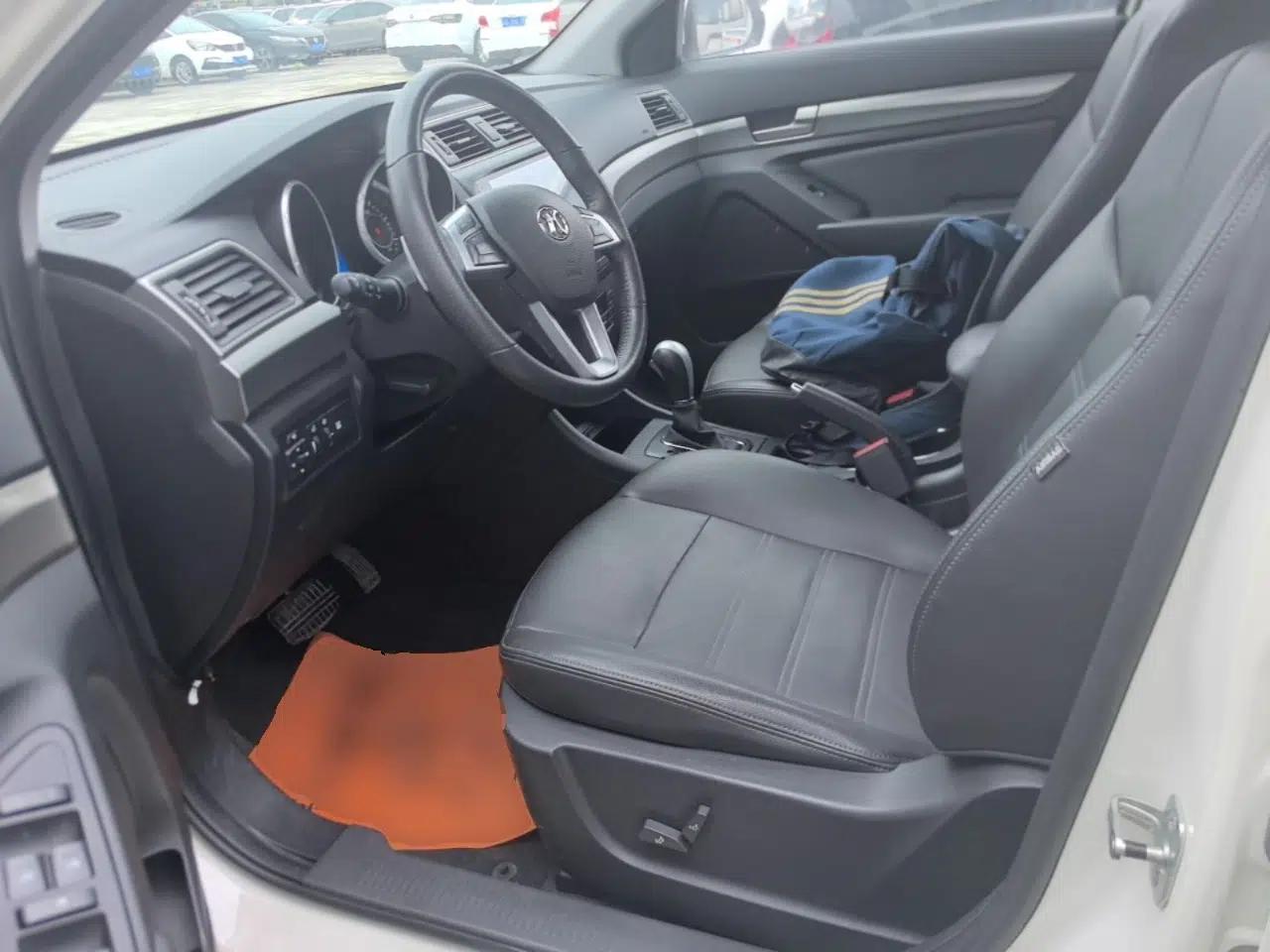 BAIC Senova X65 2015 2.0T Automatic Elite Model — миниатюра 18