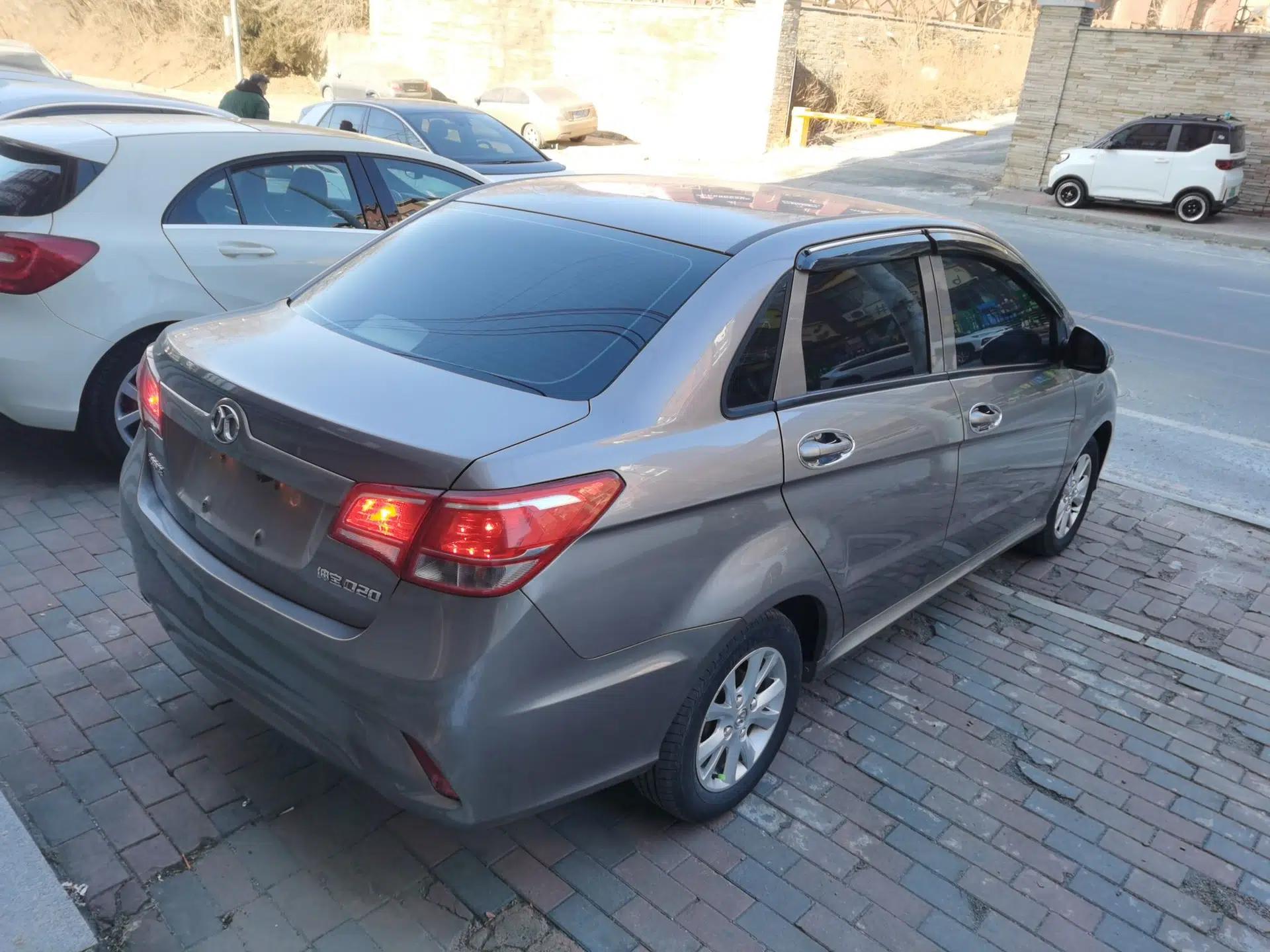 BAIC Senova D20 2015 Sedan 1.3L Manual Joy Edition — миниатюра 7