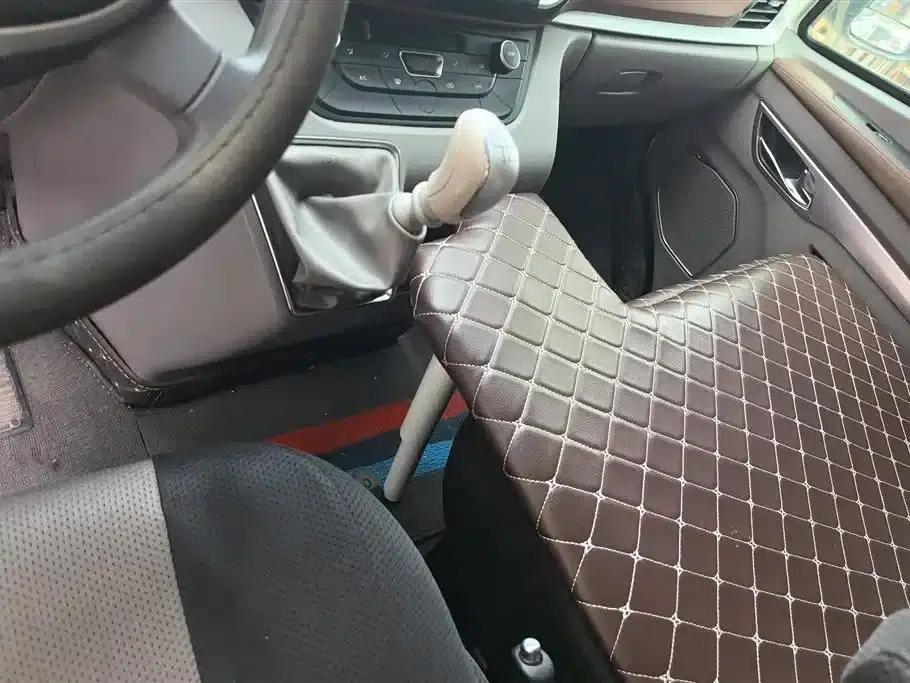 Starlight 2023 2.5T 6 Series Business Edition 17-seater D25TCIF1 — миниатюра 16