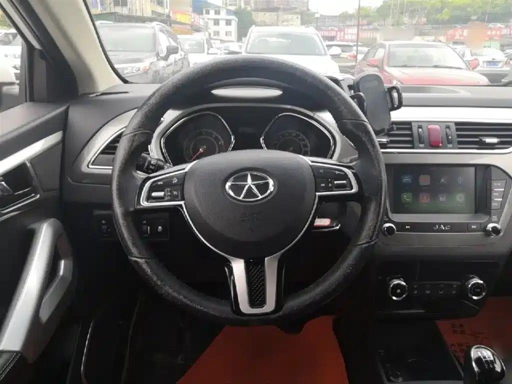Refine S2 2015 1.5L Manual Deluxe Smart Edition — миниатюра 11