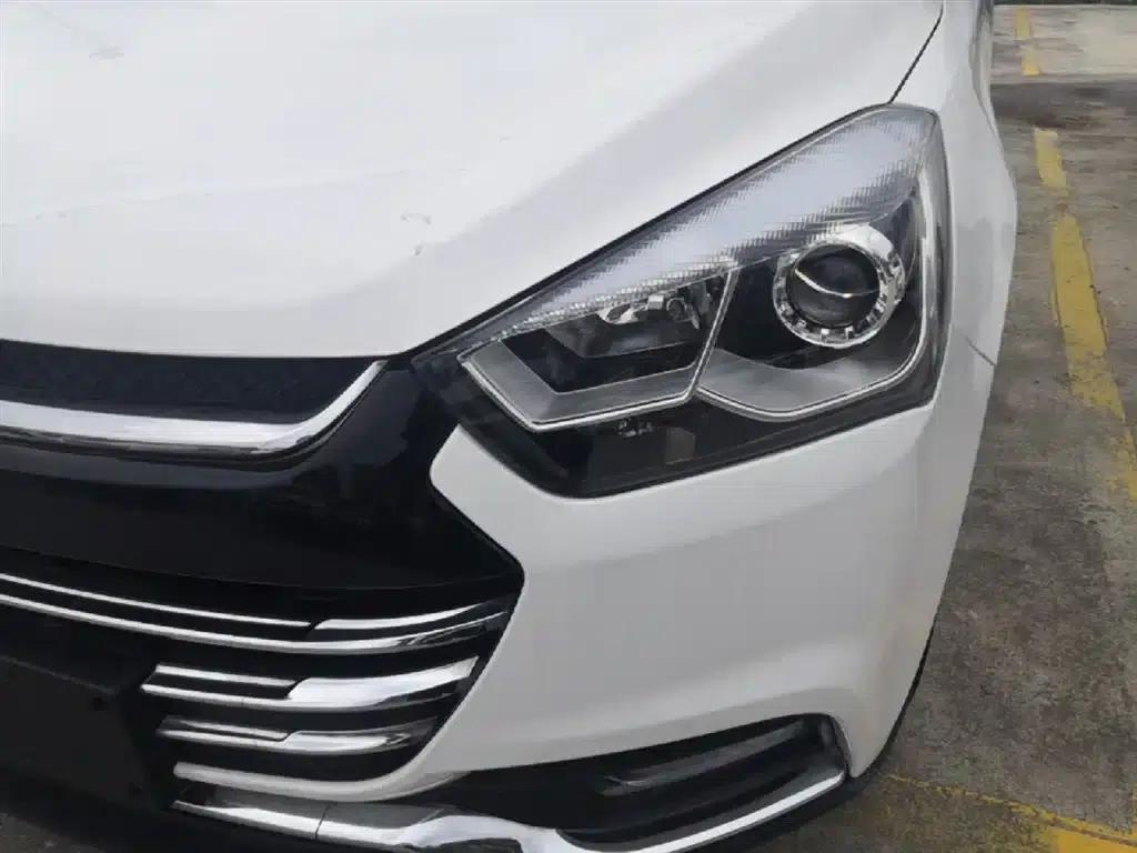 Refine S2 2015 1.5L Manual Deluxe Smart Edition — миниатюра 24