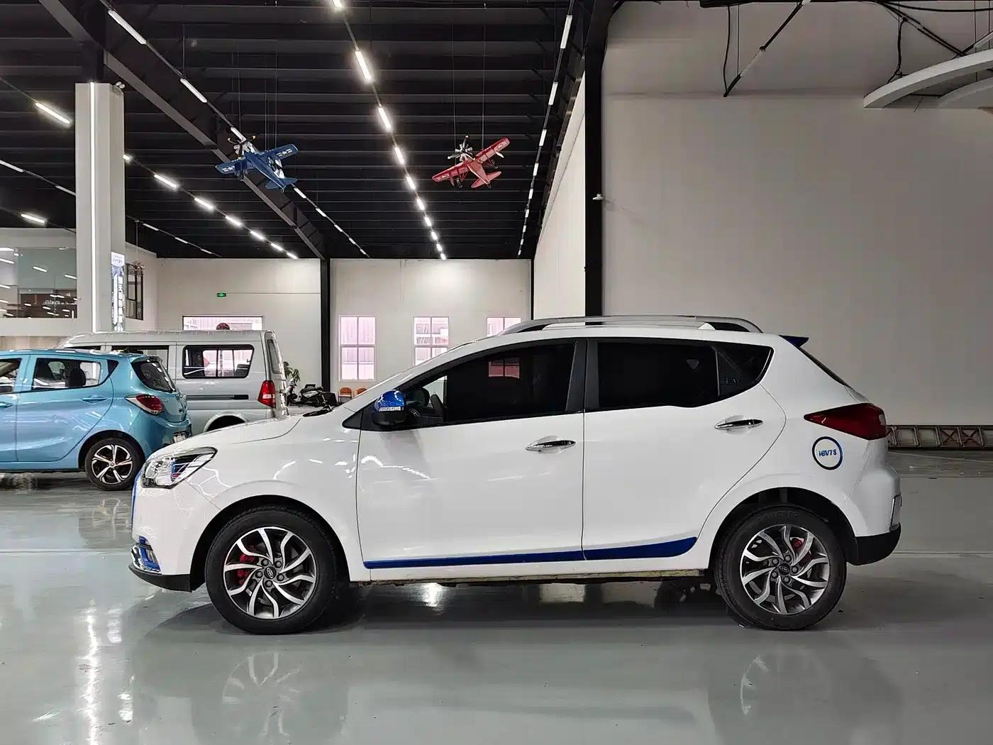 JAC iEV7S 2018 Smart Edition — миниатюра 8