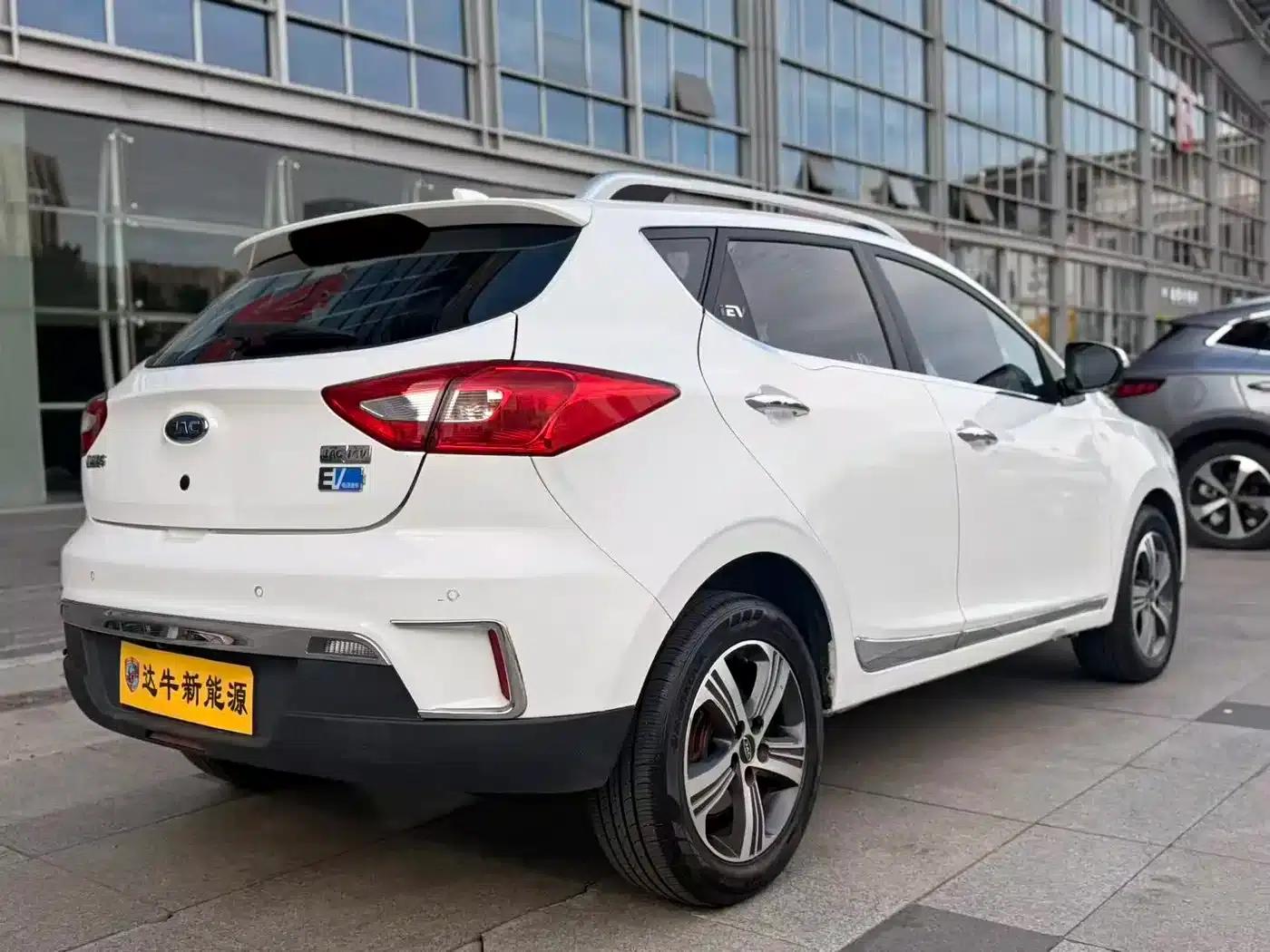 JAC iEV7S 2019 Luxury Smart Premium Edition — миниатюра 8