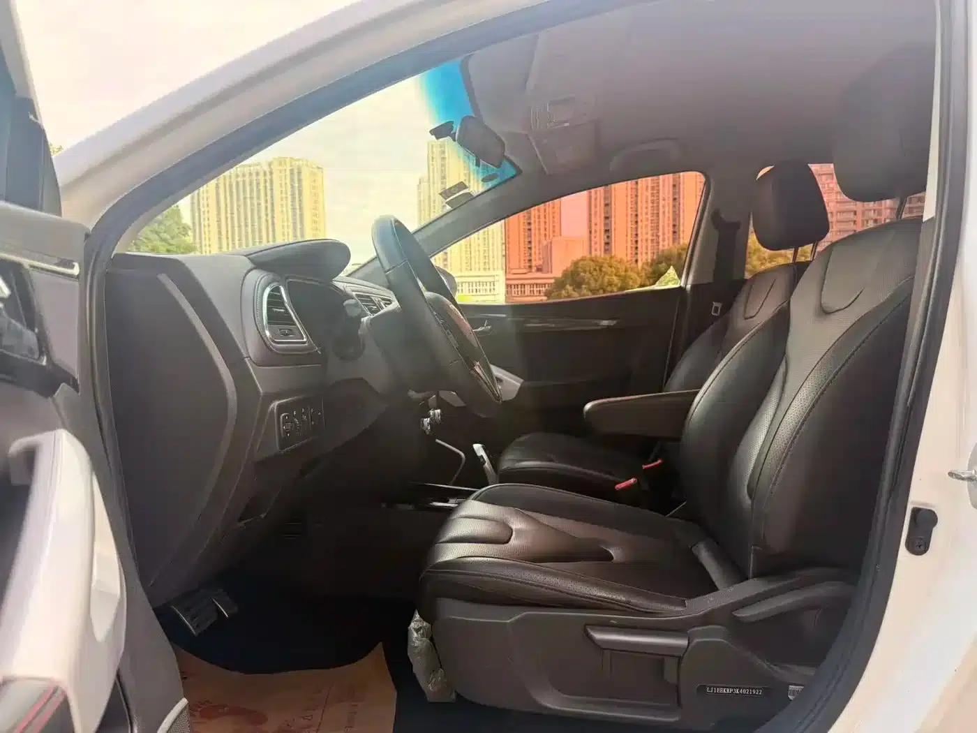 JAC iEV7S 2019 Luxury Smart Premium Edition — миниатюра 9