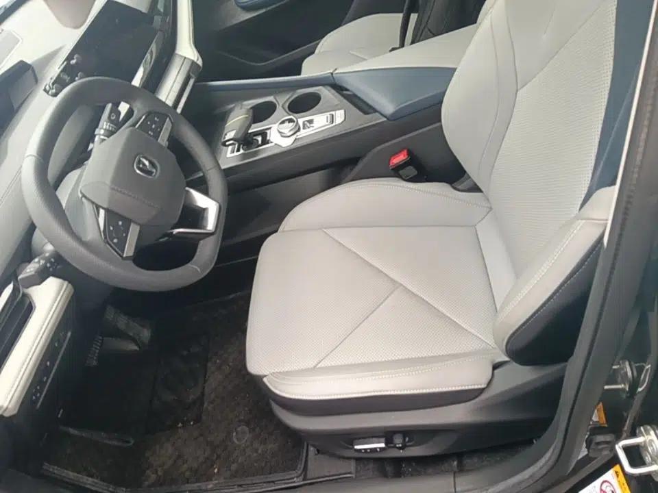 CHANGAN UNI-V iDD 2023 ZhiDian iDD 1.5T 113km Smart & Fun Version — миниатюра 18