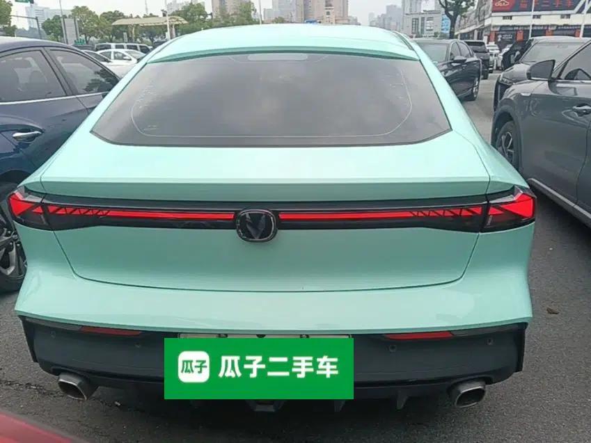 CHANGAN UNI-V iDD 2023 ZhiDian iDD 1.5T 113km Smart & Fun Version — миниатюра 5