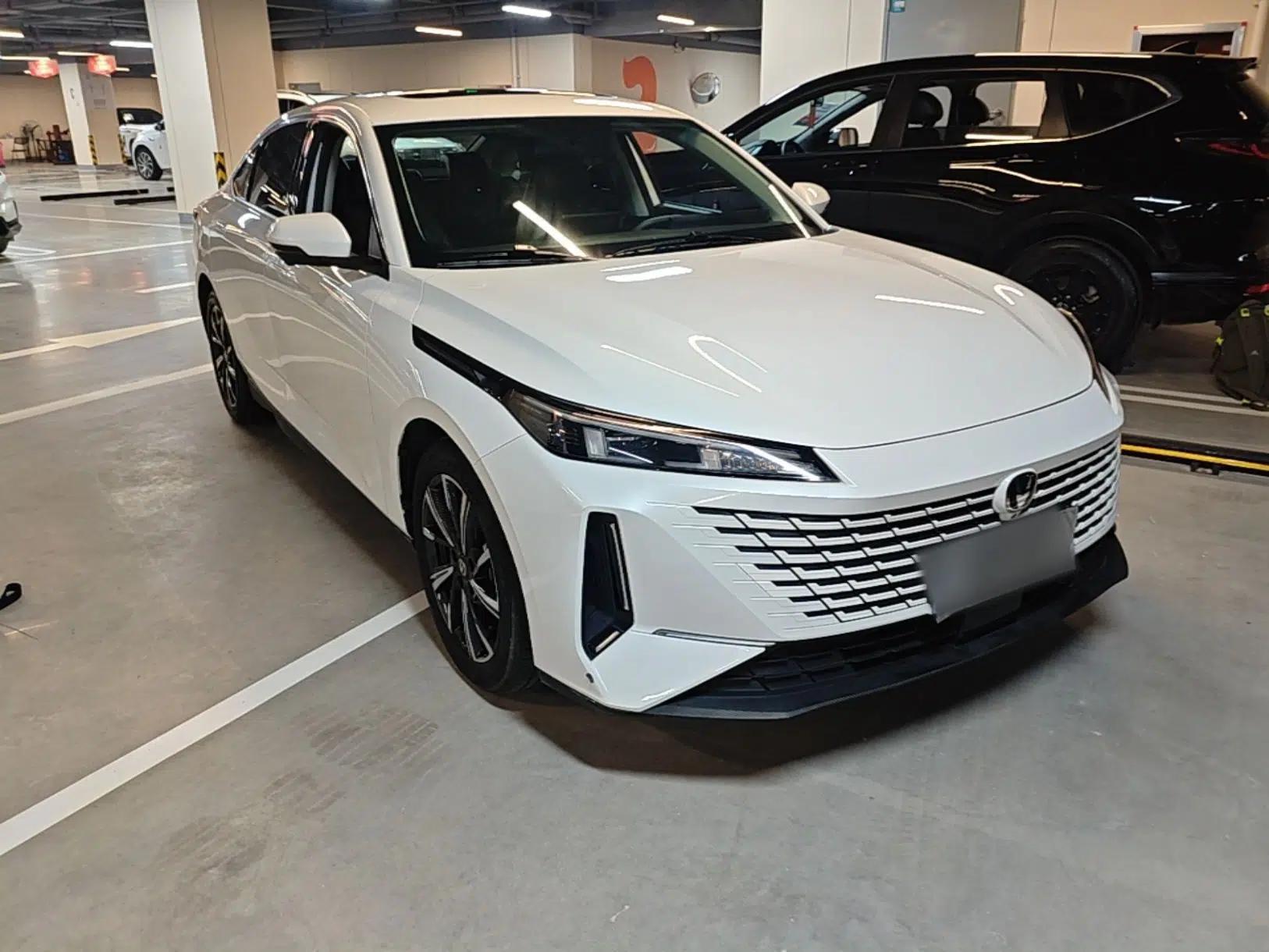 CHANGAN Eado DD 2023 Blue Whale NE 1.5T GDI DCT Navigation Model — миниатюра 6