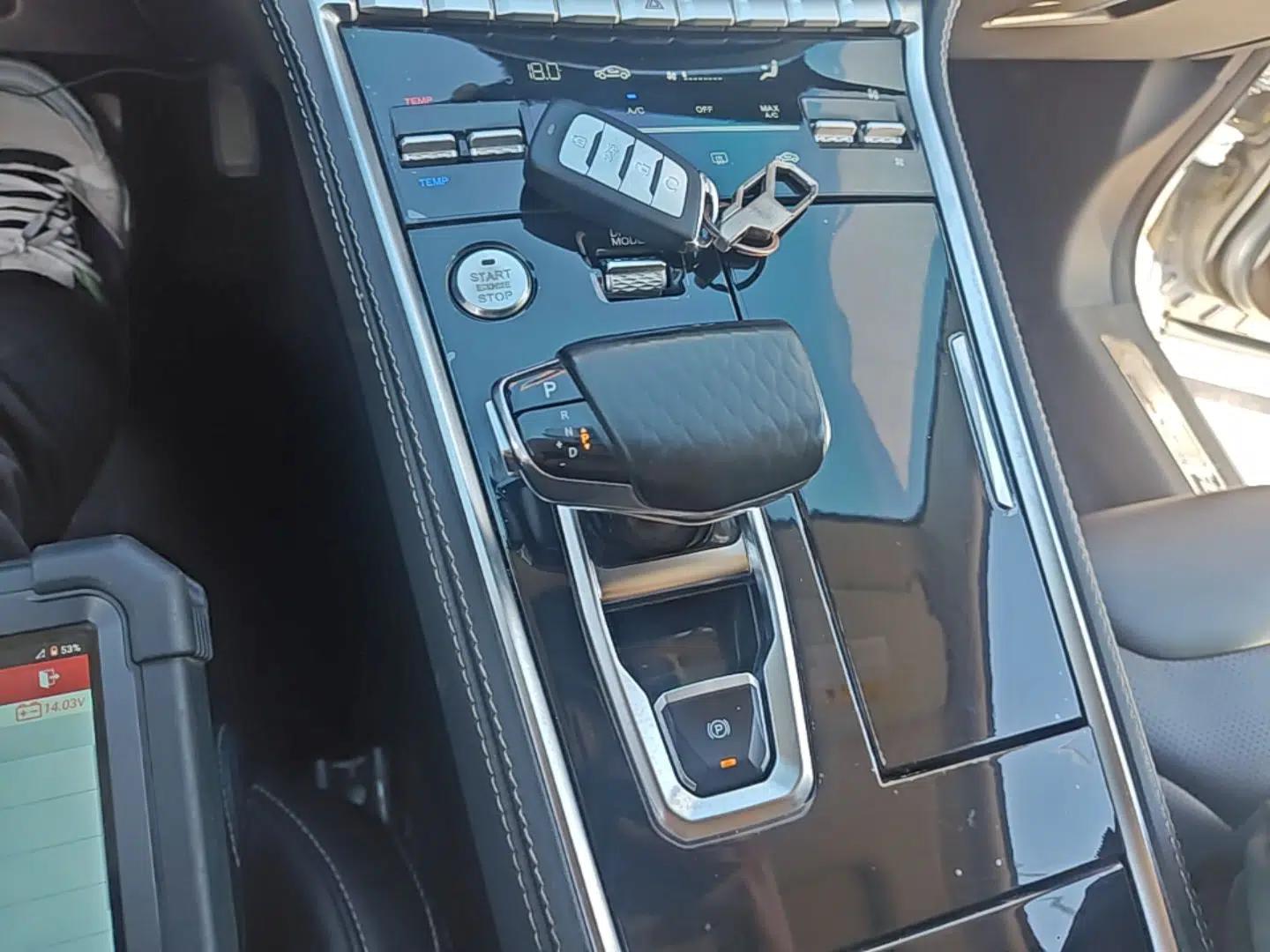 CHANGAN CS85 COUPE 2019 1.5T DCT Version China VI Standard — миниатюра 17