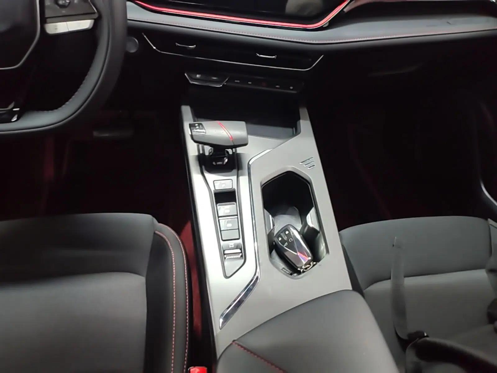 CHANGAN X5 PLUS 2025 1.5T DCT High-Energy Version — миниатюра 17
