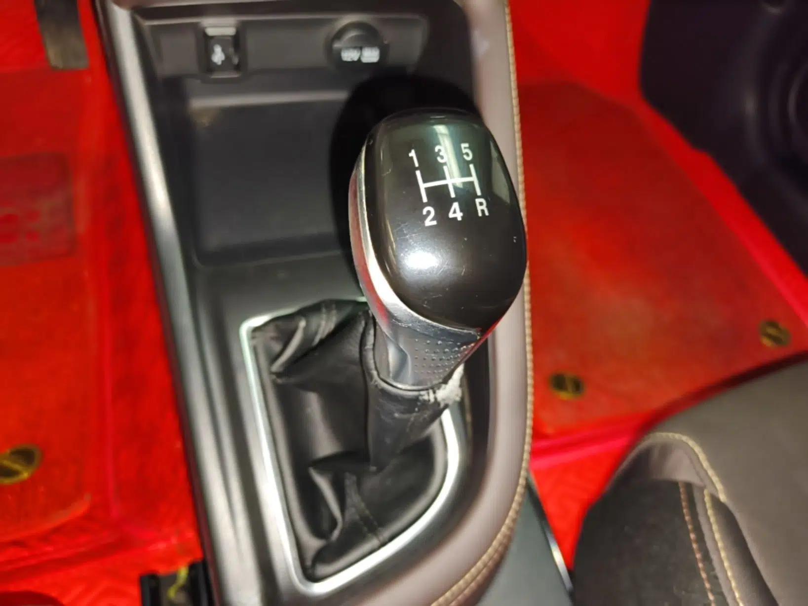 CHANGAN Eado DT 2019 1.6L Manual Comfort Model China VI Standard — миниатюра 16