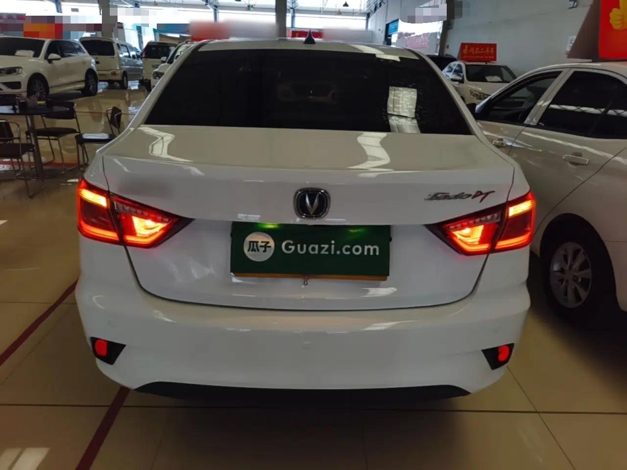 CHANGAN Eado DT 2019 1.6L Manual Comfort Model China VI Standard — миниатюра 3